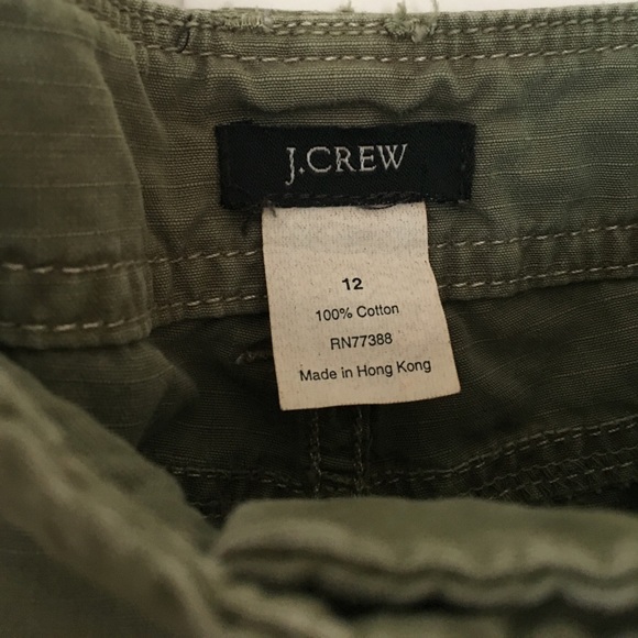 Green khaki skirt - Picture 3 of 3